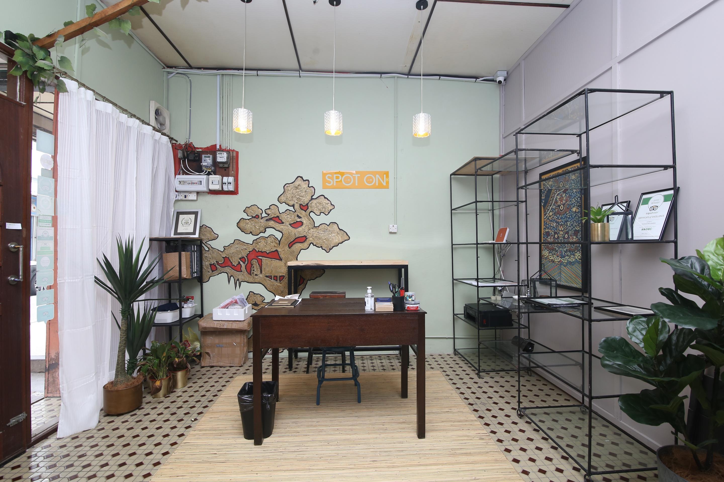 스팟 온 90141 쓰리하우스 비앤비 호텔 쿠칭 외부 사진