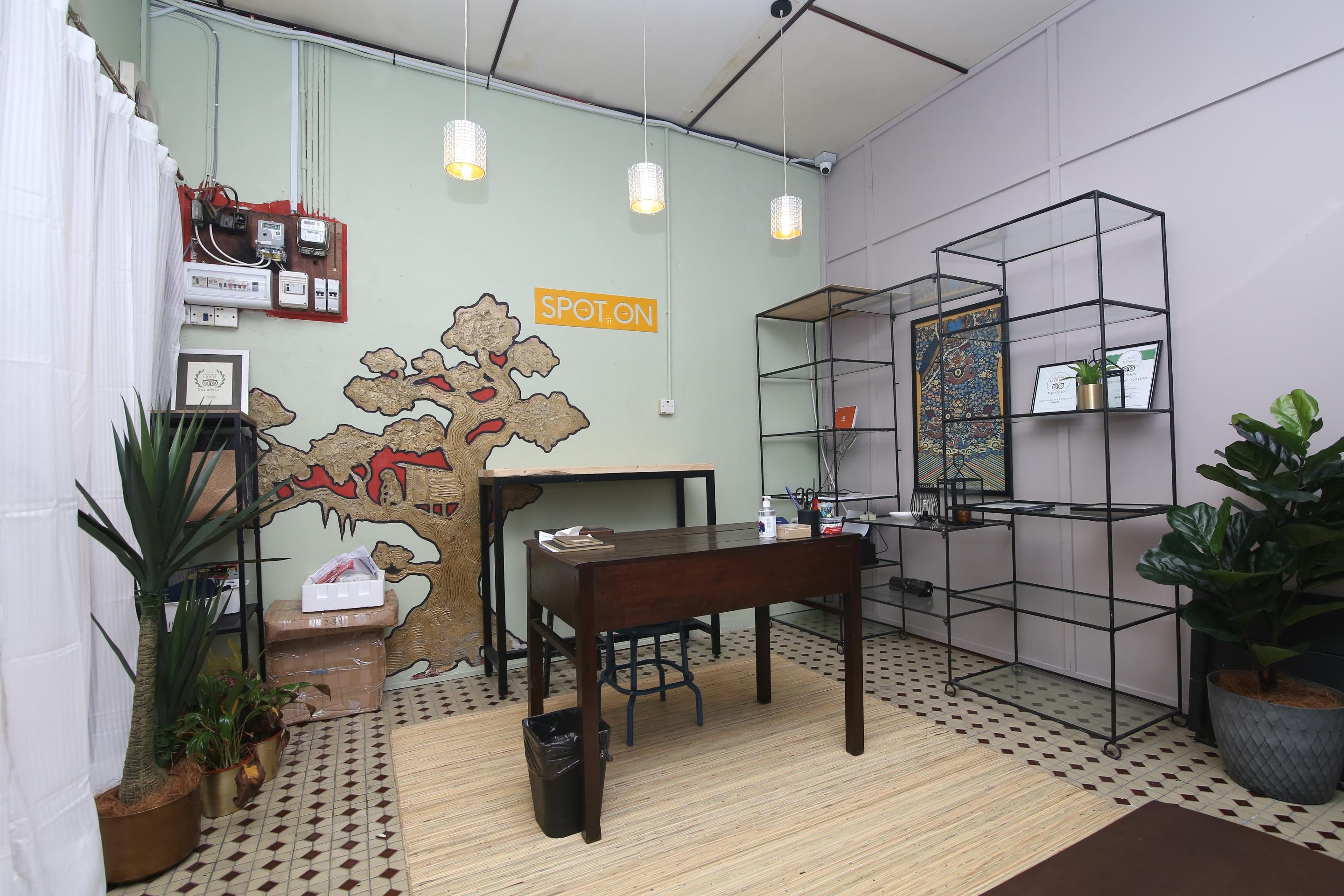 스팟 온 90141 쓰리하우스 비앤비 호텔 쿠칭 외부 사진